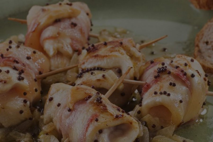 Involtini di pollo e bacon